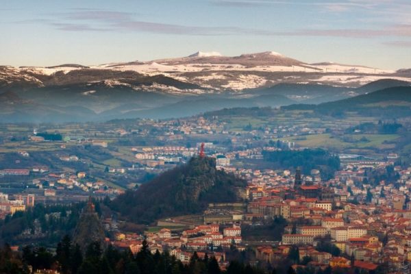 Vue aérienne du Puy-en-Velay